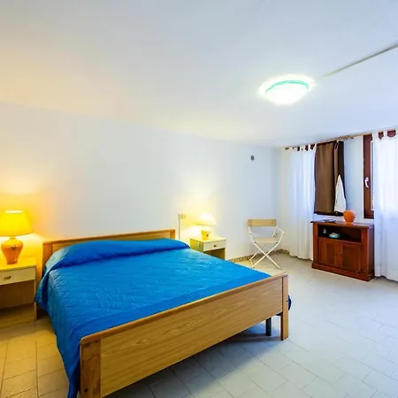 With Large Terrace, Bbq, Wifi, Ac, 2 Parking Spaces * Torre delle Stelle