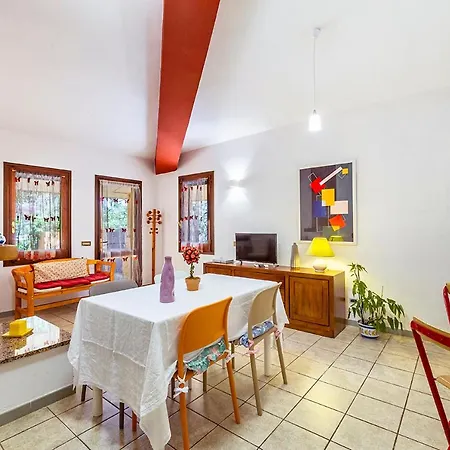 With Large Terrace, Bbq, Wifi, Ac, 2 Parking Spaces Villa